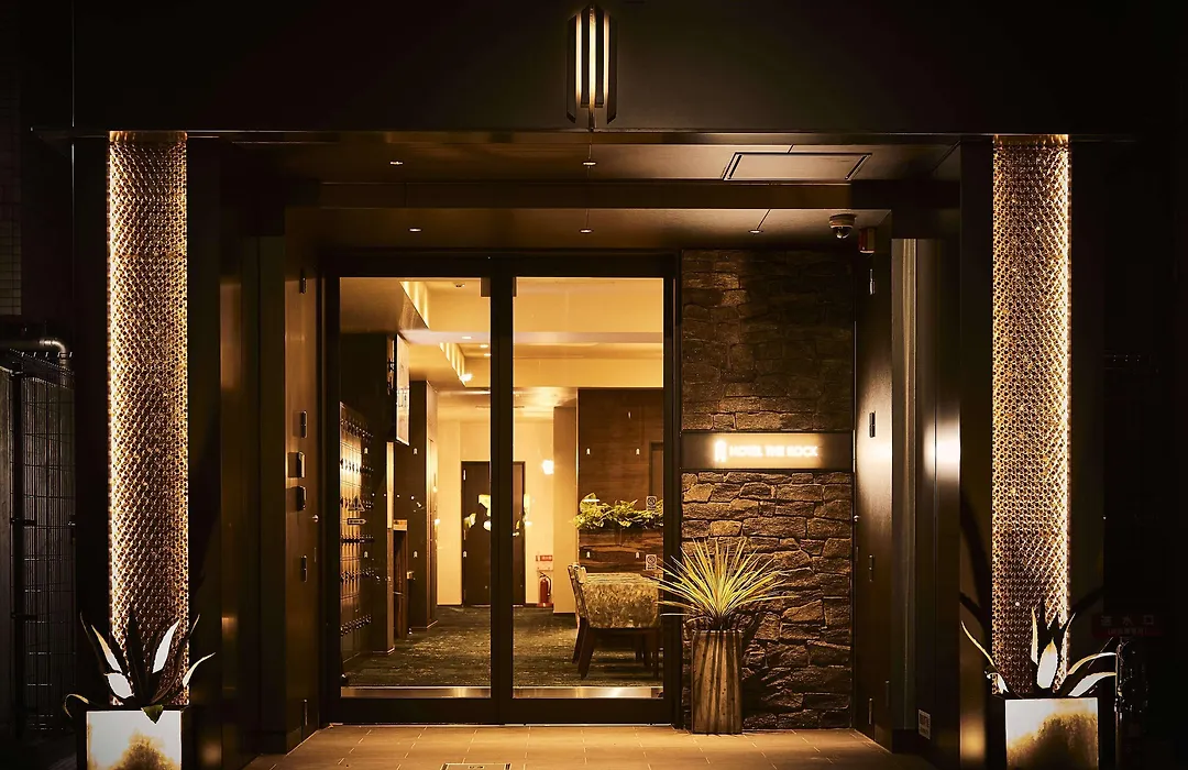 Hotel The Rock-1